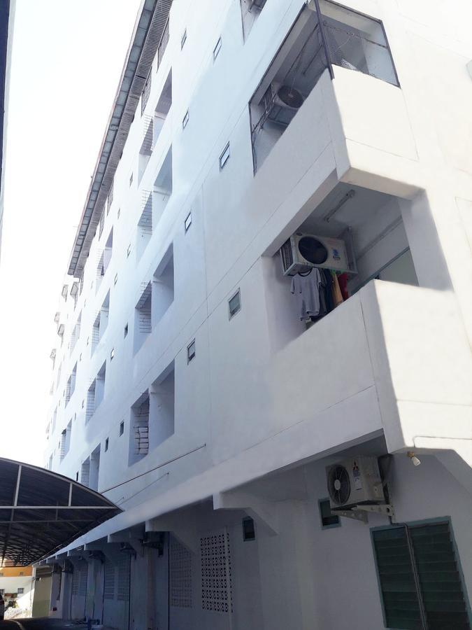 Aparthotel De Nymph Nakhon Sawan Exterior foto